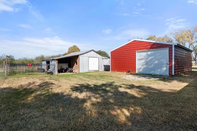 a front view of house with yard