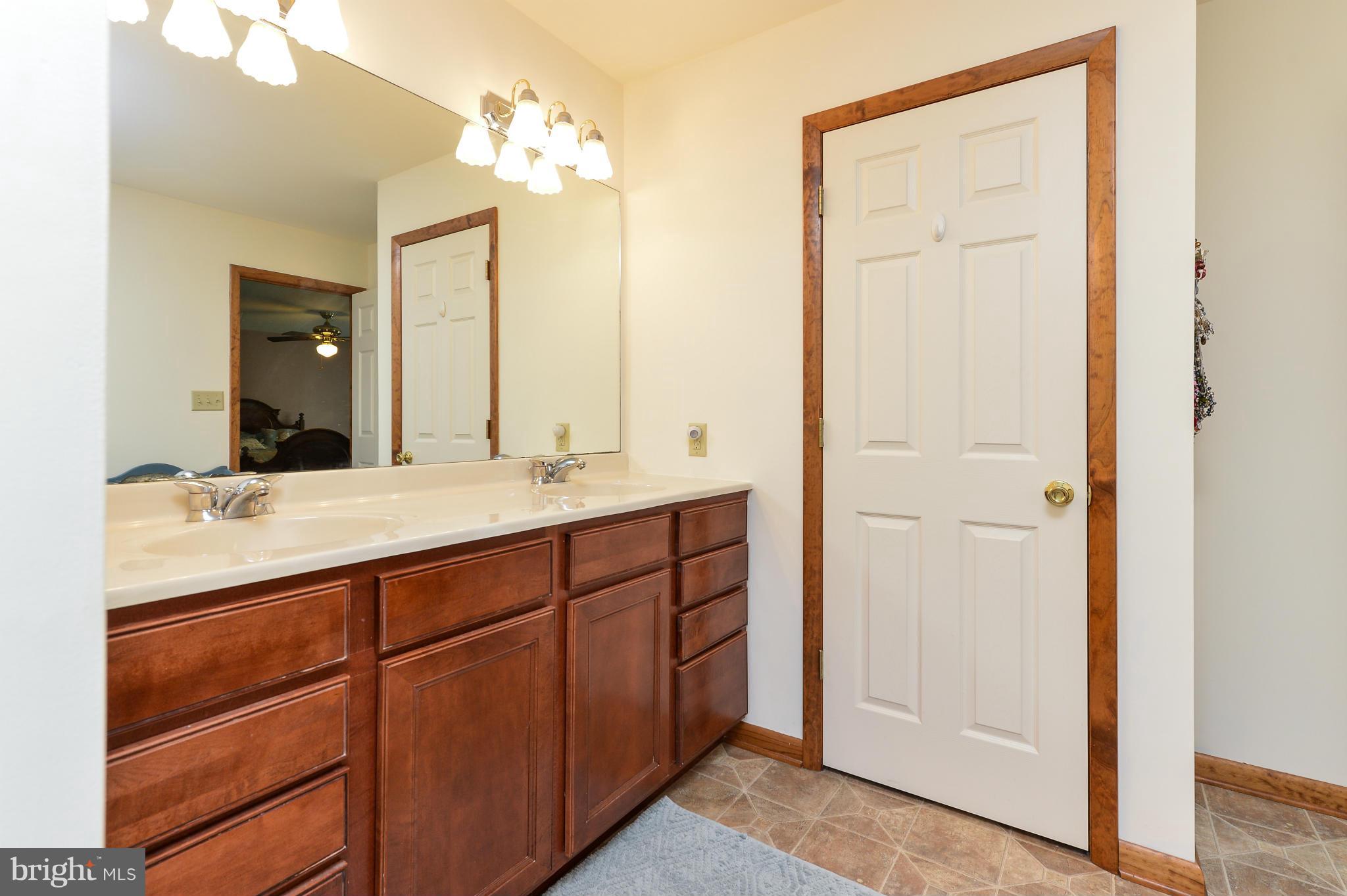96 Fieldstone Road Elkton, MD 21921 - Photo 15 of 29 Bath (Master)