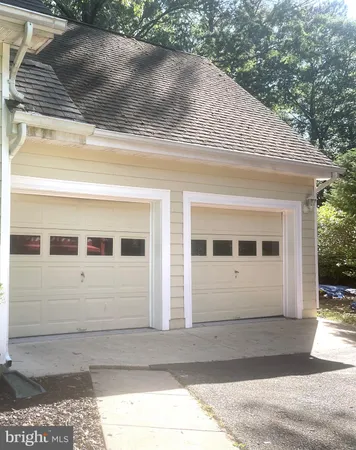$569,900 | 14645 Balsam Court, Swan Point, MD 20645