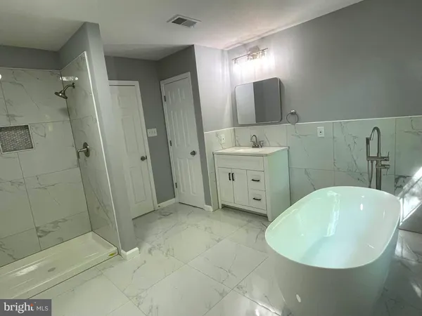 $569,900 | 14645 Balsam Court, Swan Point, MD 20645