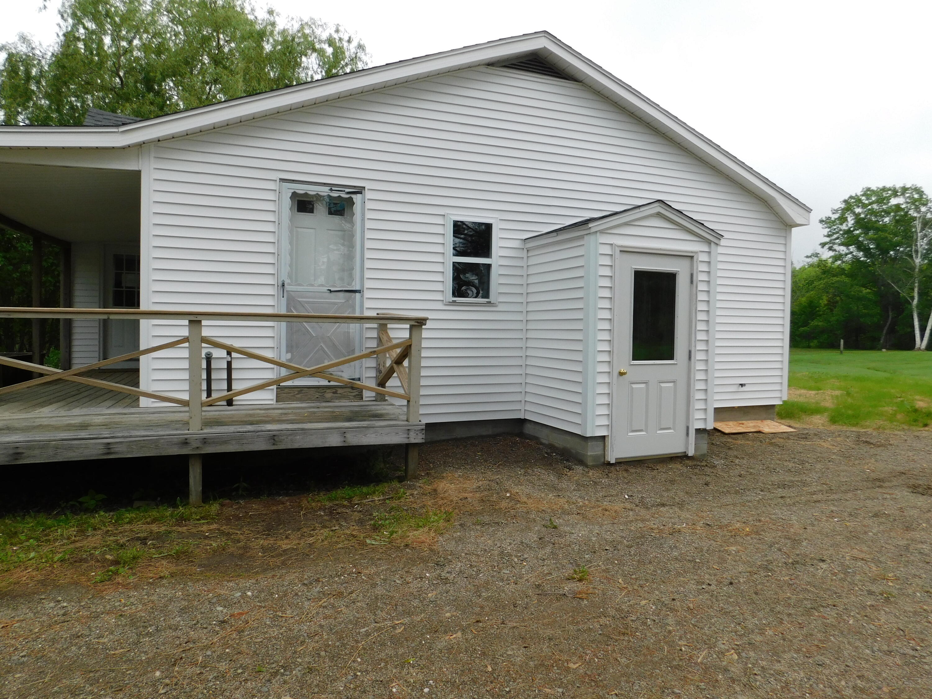 369 River Road Bucksport, ME 04416 - Photo 7 of 44 DSCN1148