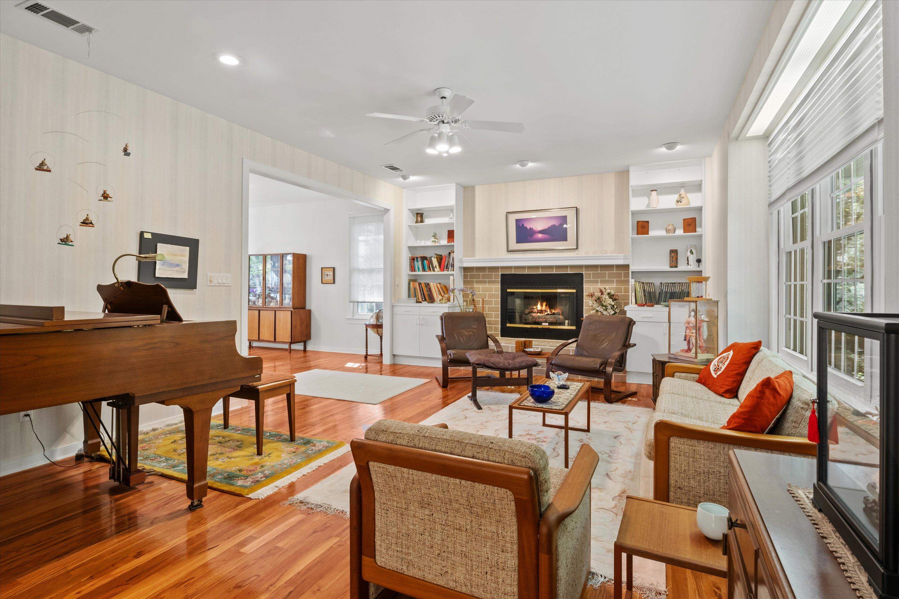 4643 Highgrove Road Tallahassee, FL 32309 - Photo 4 of 42 Gallery Image 4