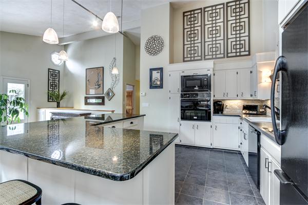 12 Overledge Road Manchester, MA 01944 - Photo 8 of 21 Gallery Image 8