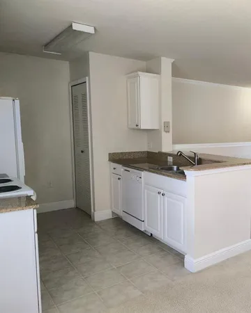 $250,000 | 131 Southern Pecan Circle, Unit 201, Winter Garden, FL 34787