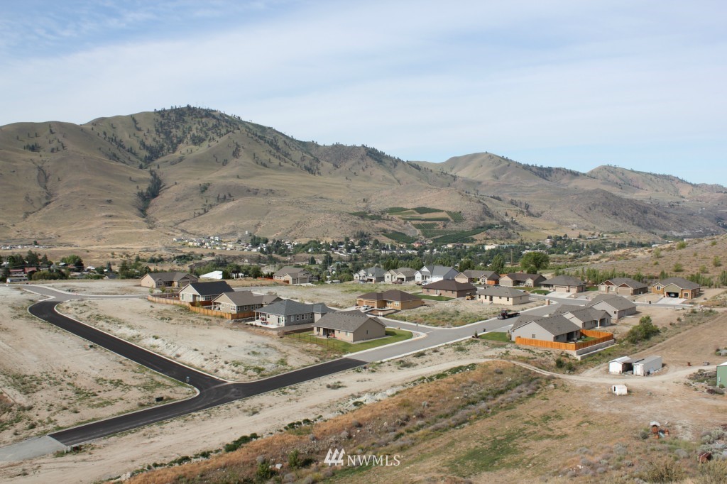 1051 Sunset Lane Chelan, WA 98816 - Photo 8 of 13 Gallery Image 8