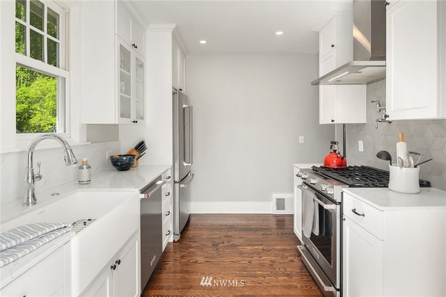 $1,415,000 | 3622 29th Avenue West, Seattle, WA 98199