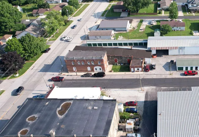 $185,000 | 105 West 8th Street, Burlington, IN 46915