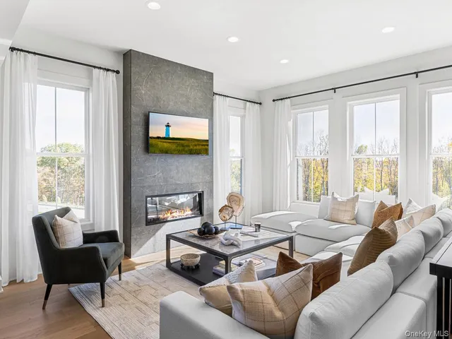 $839,000 | 3016 Eastview Lane, Unit 111, Carmel, NY 10512