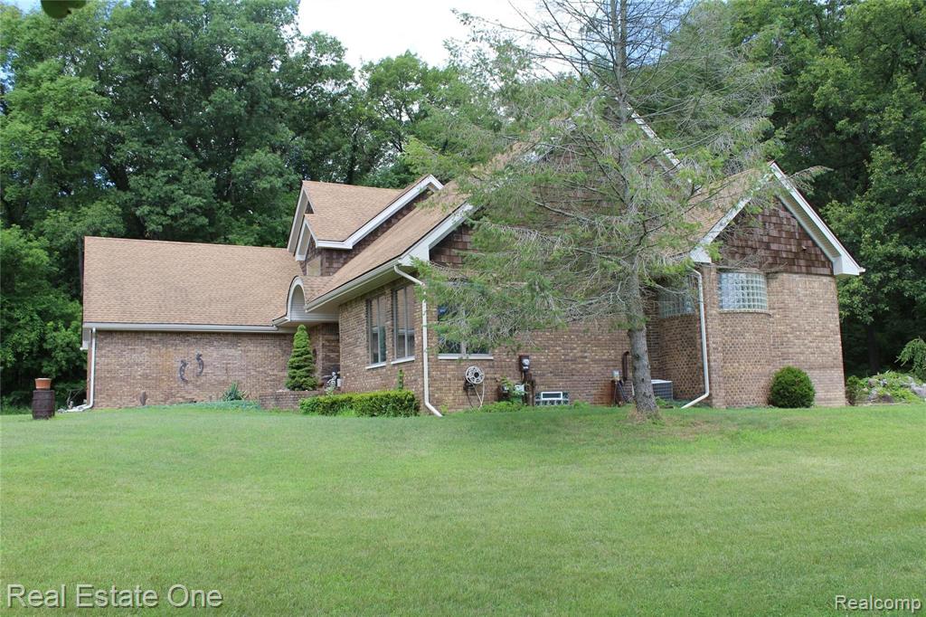 2845 Jewell Road Howell, MI 48843 - Photo 10 of 98