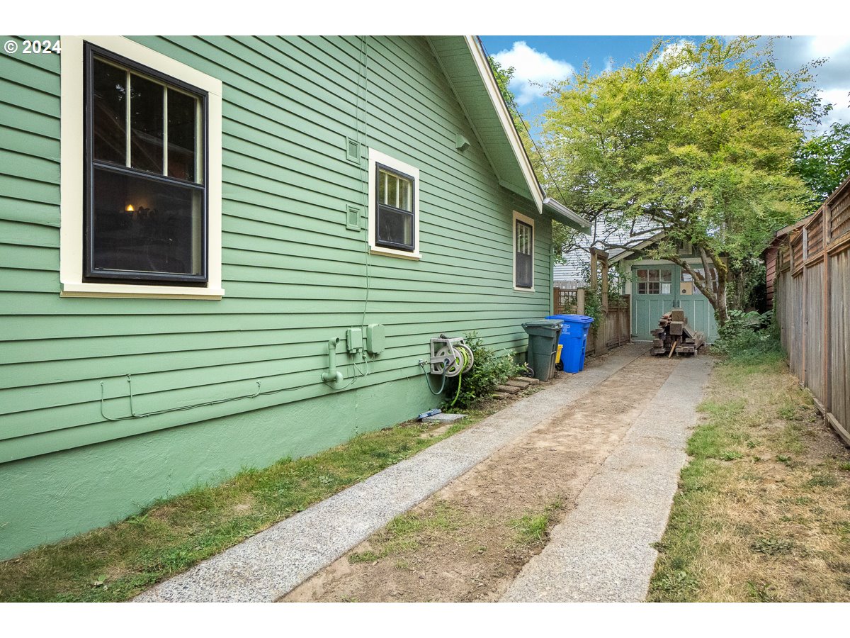 7635 Southeast 17th Avenue Portland, OR 97202 - Photo 42 of 44