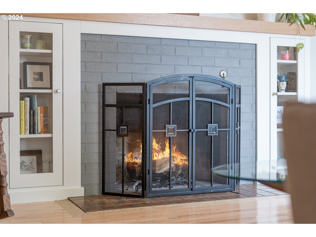 7635 Southeast 17th Avenue Portland, OR 97202 - Photo 6 of 44