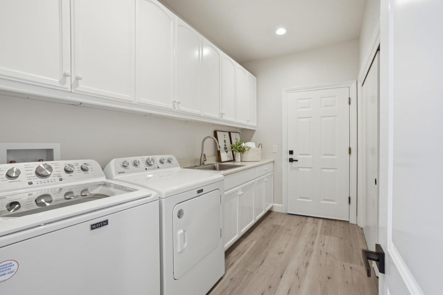 208 Stanford Avenue Menlo Park, CA 94025 - Photo 47 of 51