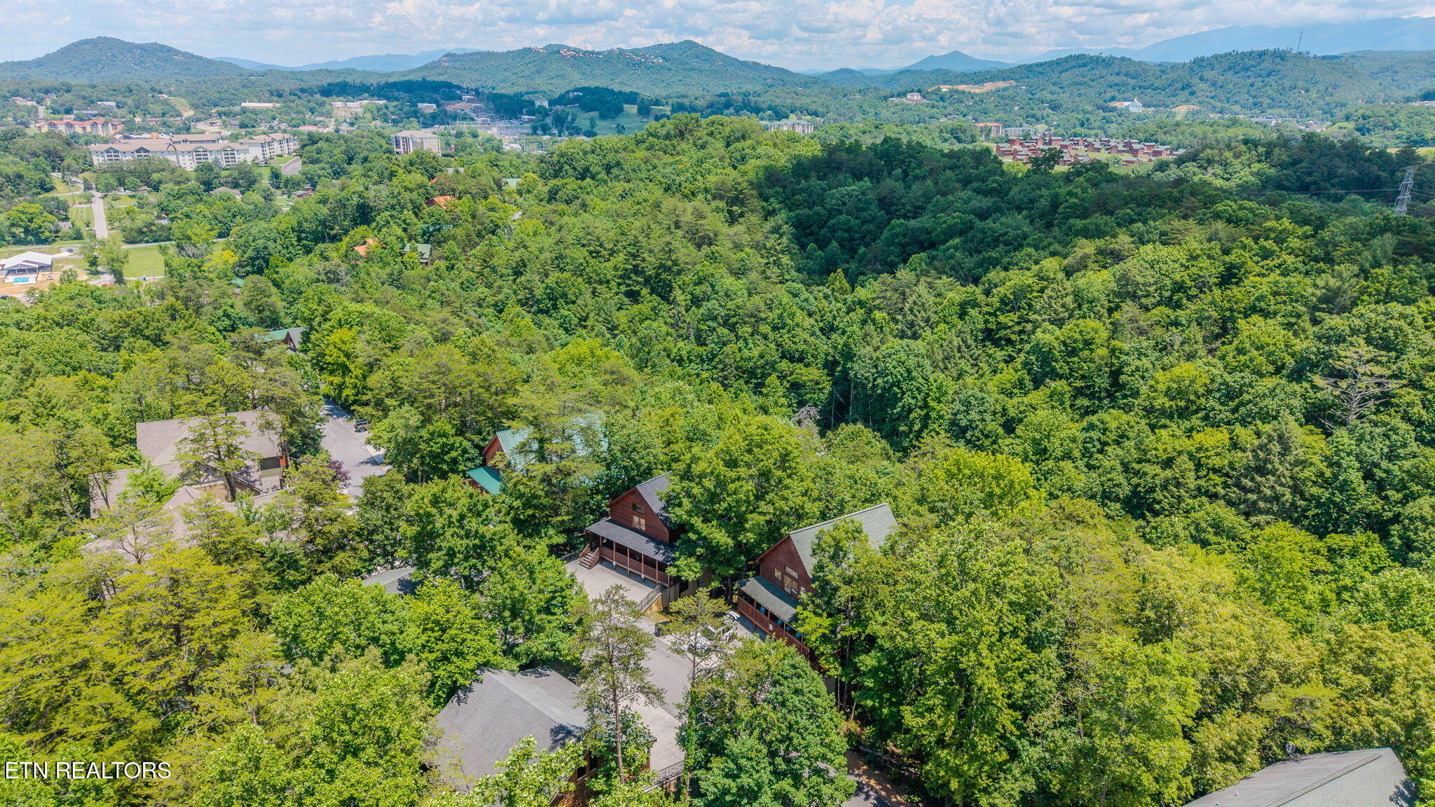 3517 Sandridge Way Pigeon Forge, TN 37863 - Photo 56 of 56 56-web-or-mls-DJI_20260602141323_0728_D