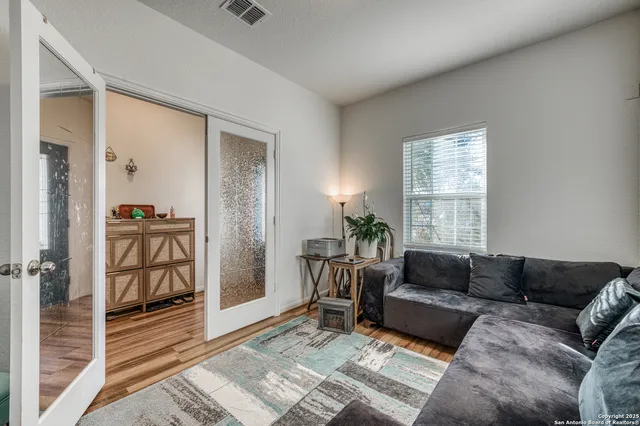 $1,975 | 7402 Anchors Peak, San Antonio, TX 78244