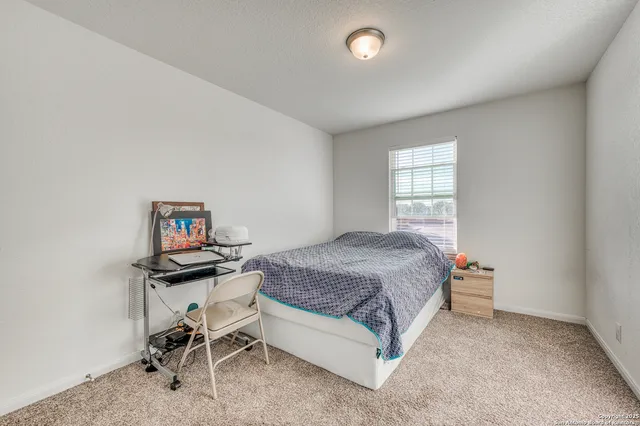 $1,975 | 7402 Anchors Peak, San Antonio, TX 78244