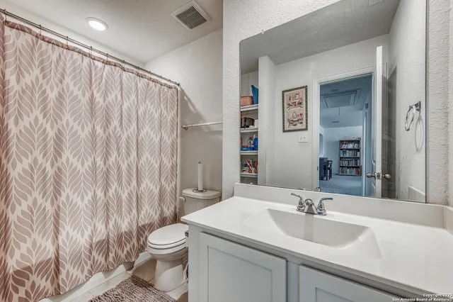 $1,975 | 7402 Anchors Peak, San Antonio, TX 78244