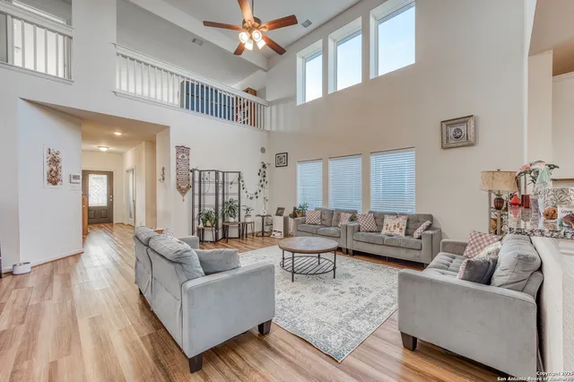 $1,975 | 7402 Anchors Peak, San Antonio, TX 78244