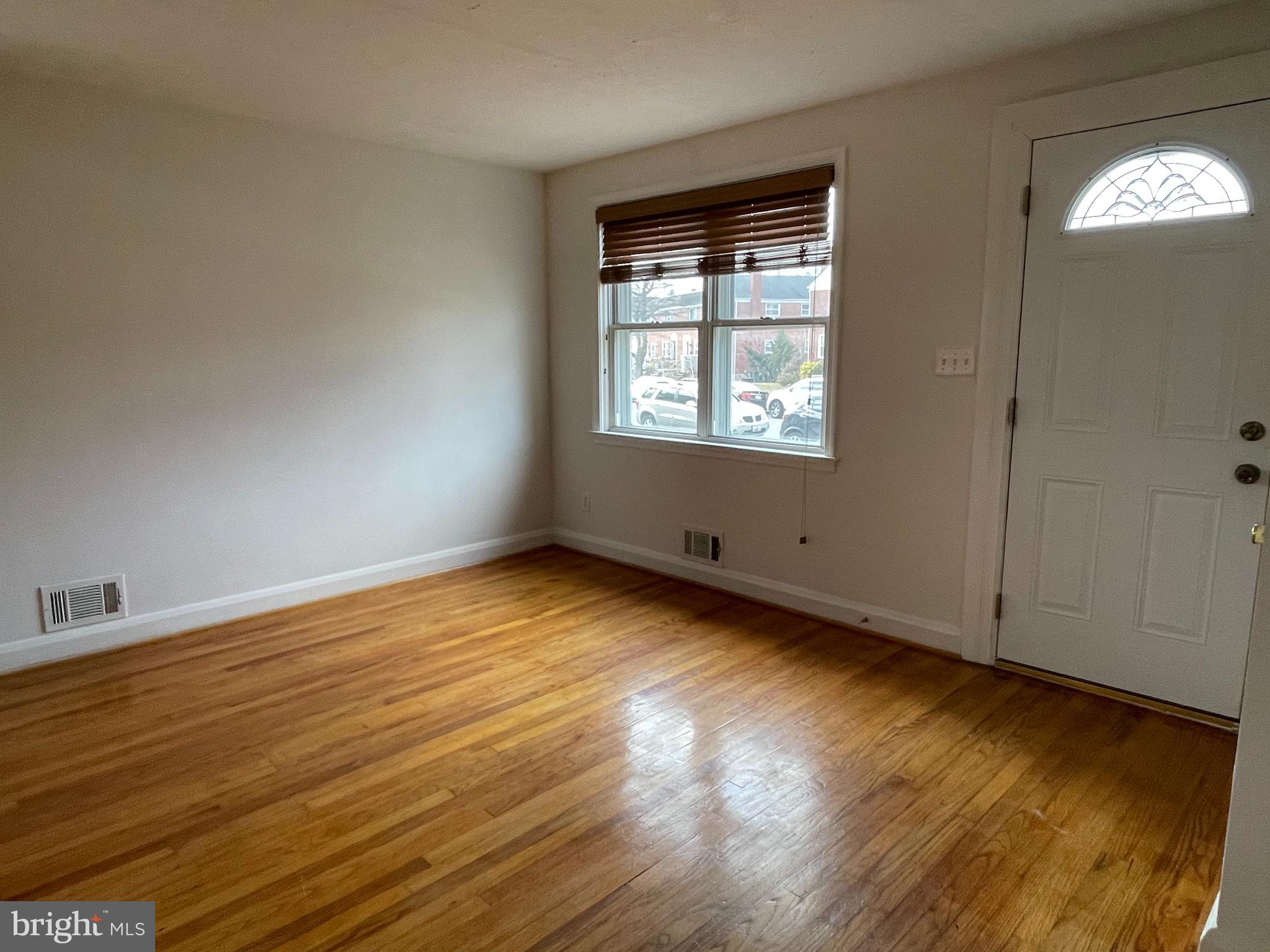 1337 Dalton Road Baltimore, MD 21234 - Photo 3 of 32 Gallery Image 3