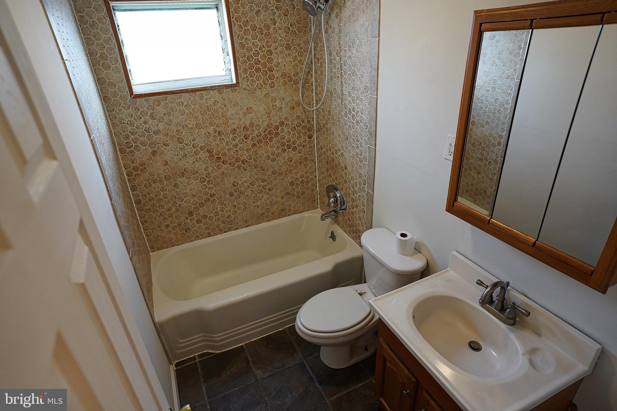 1337 Dalton Road Baltimore, MD 21234 - Photo 23 of 32 Gallery Image 23