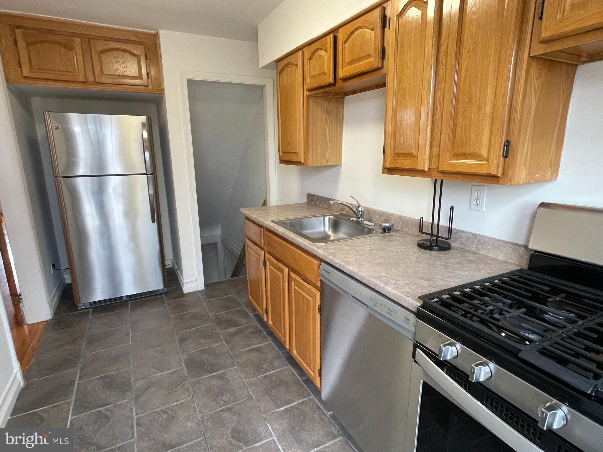1337 Dalton Road Baltimore, MD 21234 - Photo 9 of 32 Gallery Image 9