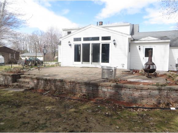 2 Hampshire Avenue Rochester, NH 03867 - Photo 3 of 26