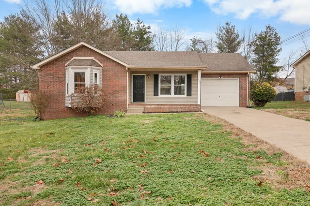 $1,375 | 512 Pointer Lane, Clarksville, TN 37042