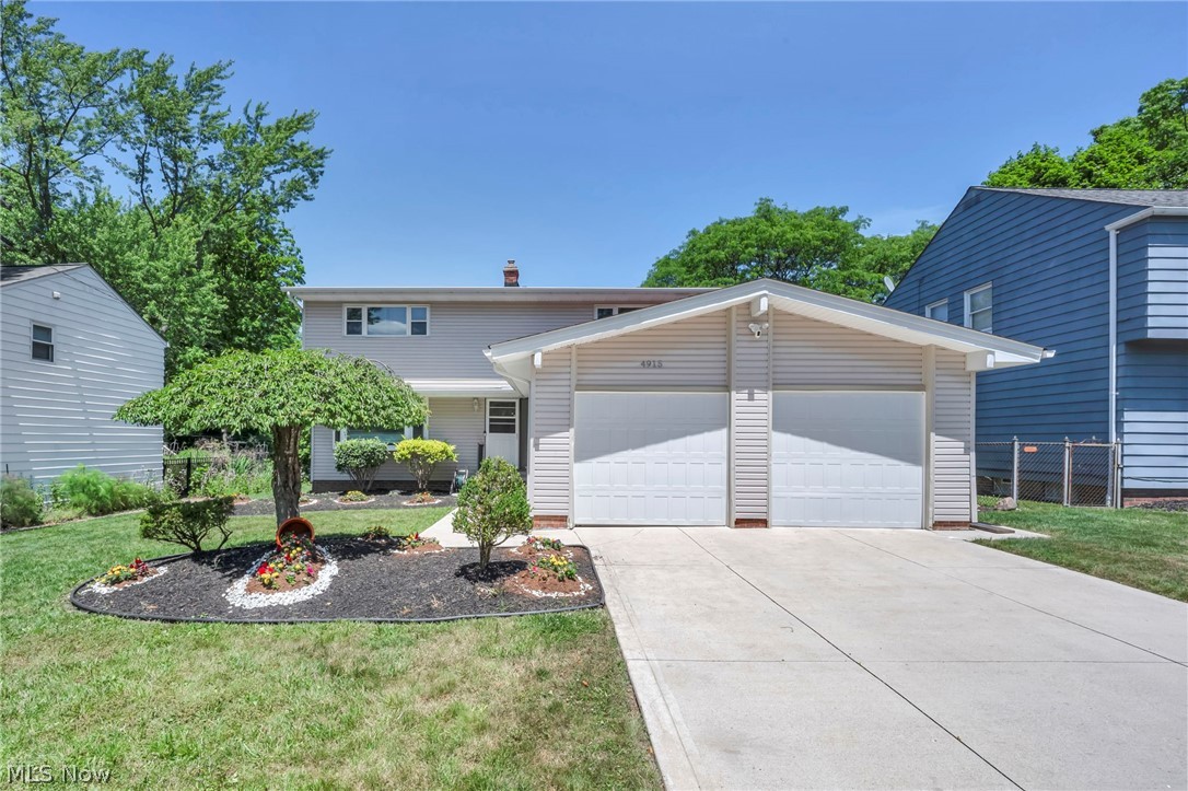 4915 Fairlawn Road Cleveland, OH 44124 - Photo 1 of 50
