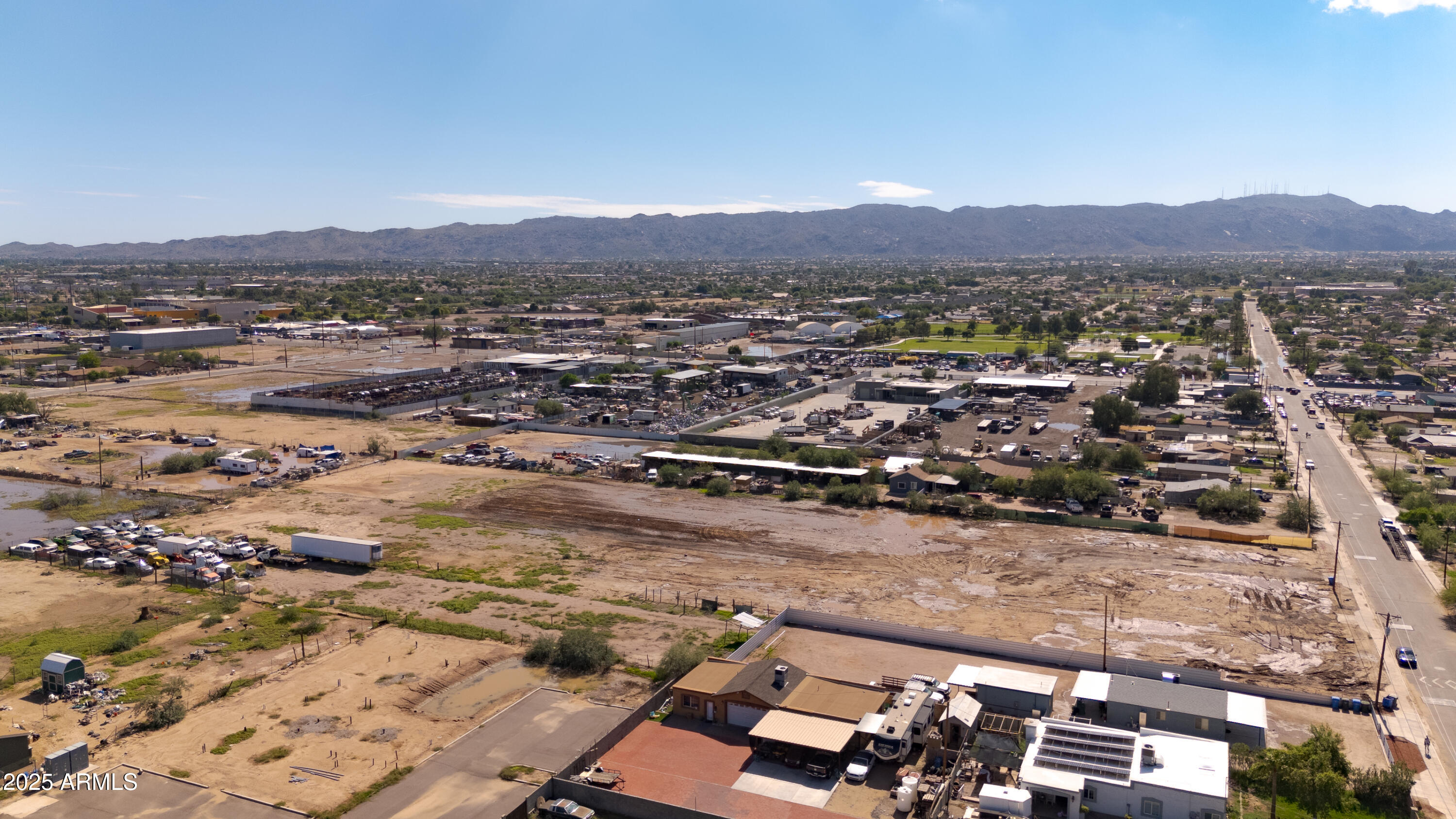 4035 South 9th Street, Unit 20/22 Phoenix, AZ 85040 - Photo 23 of 45 an aerial view of residential house and outdoor space