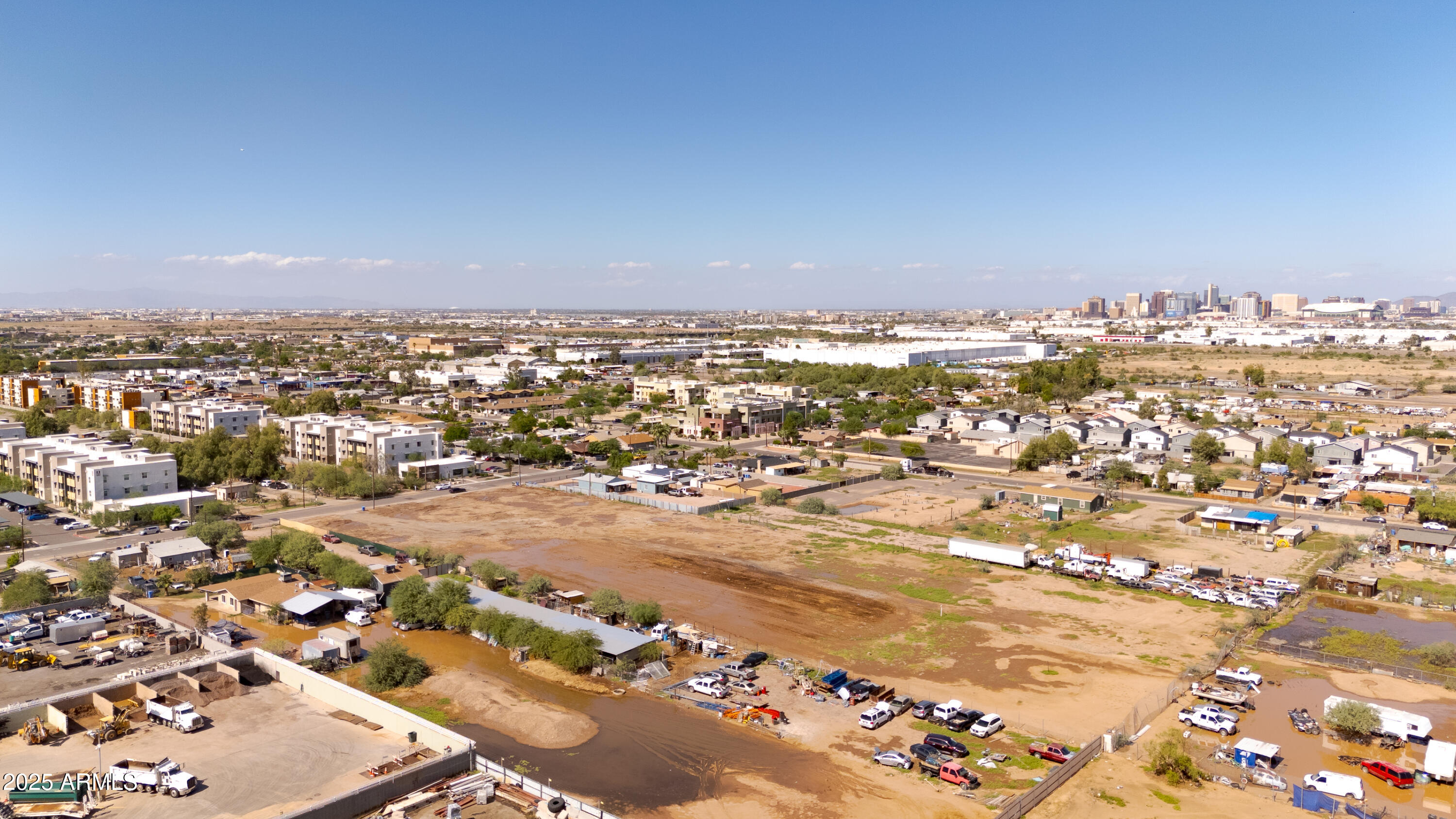 4035 South 9th Street, Unit 20/22 Phoenix, AZ 85040 - Photo 30 of 45 an aerial view of a city