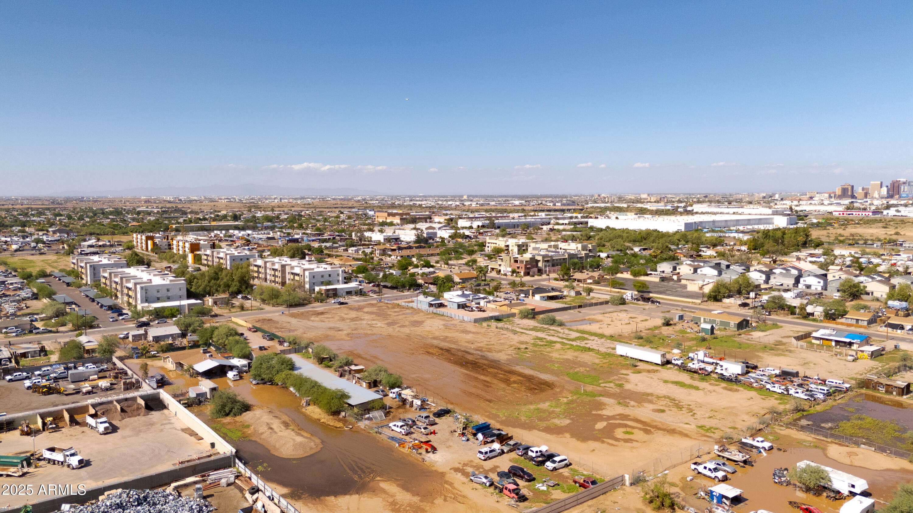 4035 South 9th Street, Unit 20/22 Phoenix, AZ 85040 - Photo 31 of 45 an aerial view of a city
