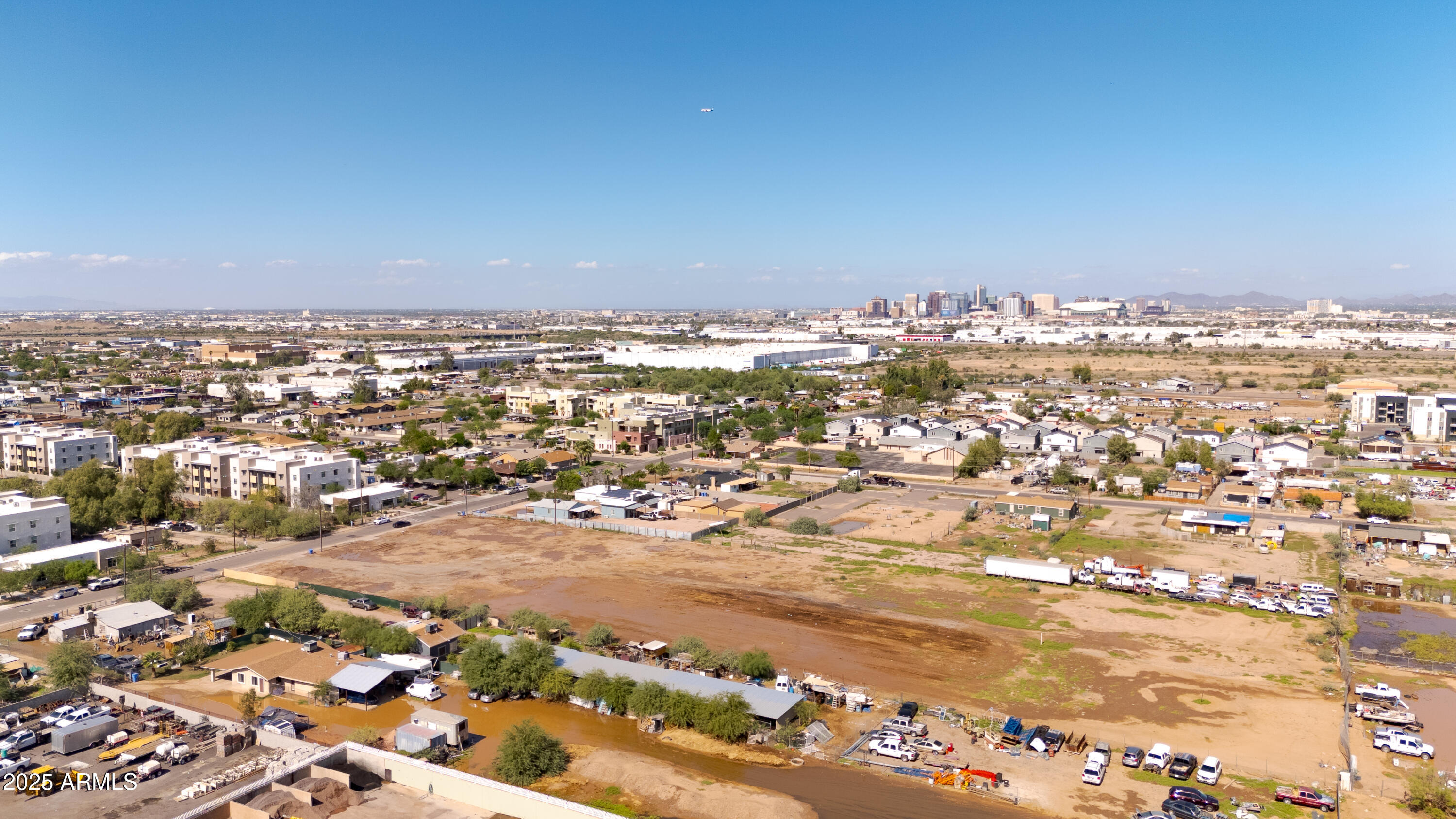 4035 South 9th Street, Unit 20/22 Phoenix, AZ 85040 - Photo 32 of 45 an aerial view of a city