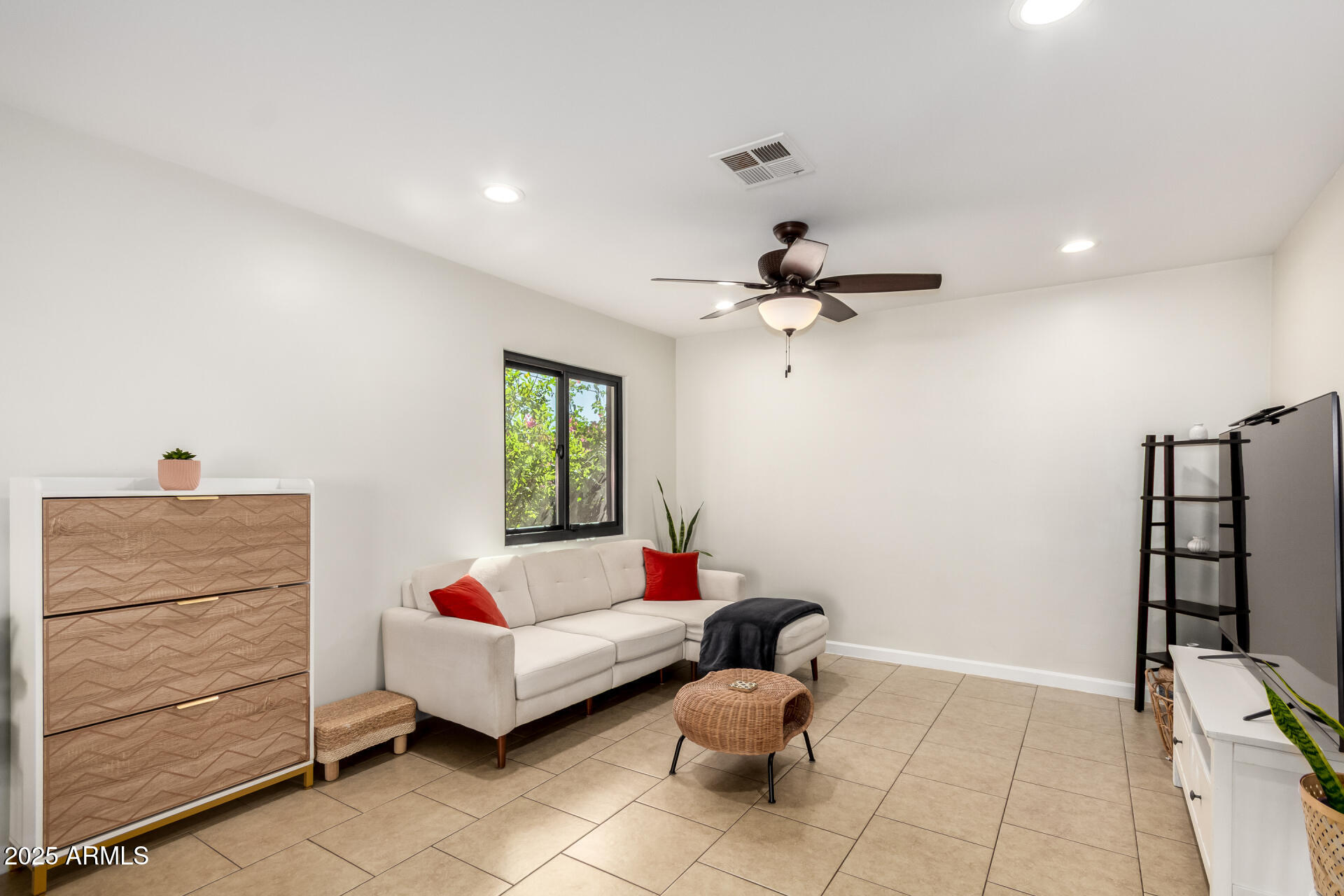 2014 North 18th Street Phoenix, AZ 85006 - Photo 6 of 28 09 18th