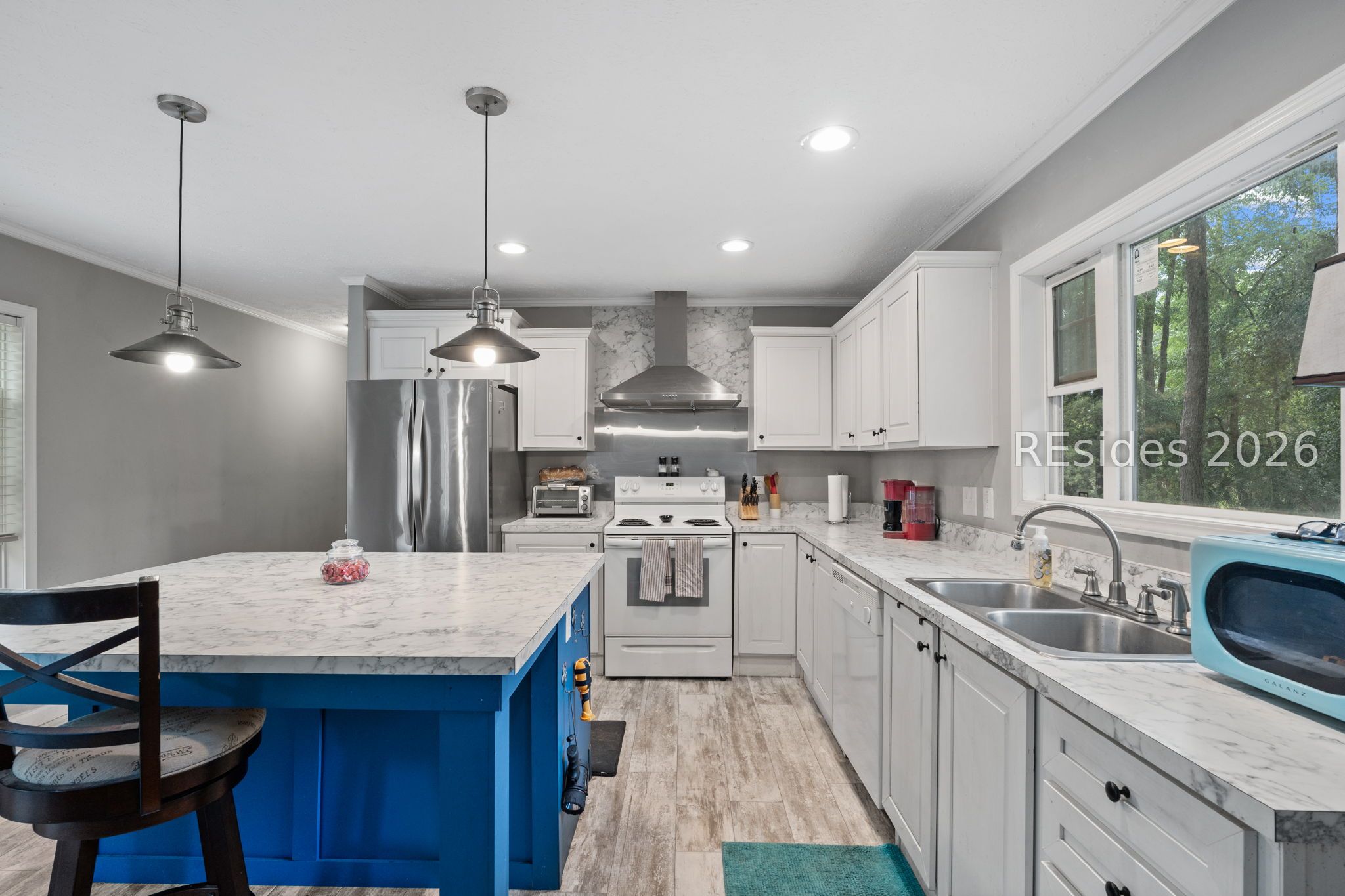 14 Palm Point Road Beaufort, SC 29907 - Photo 3 of 41
