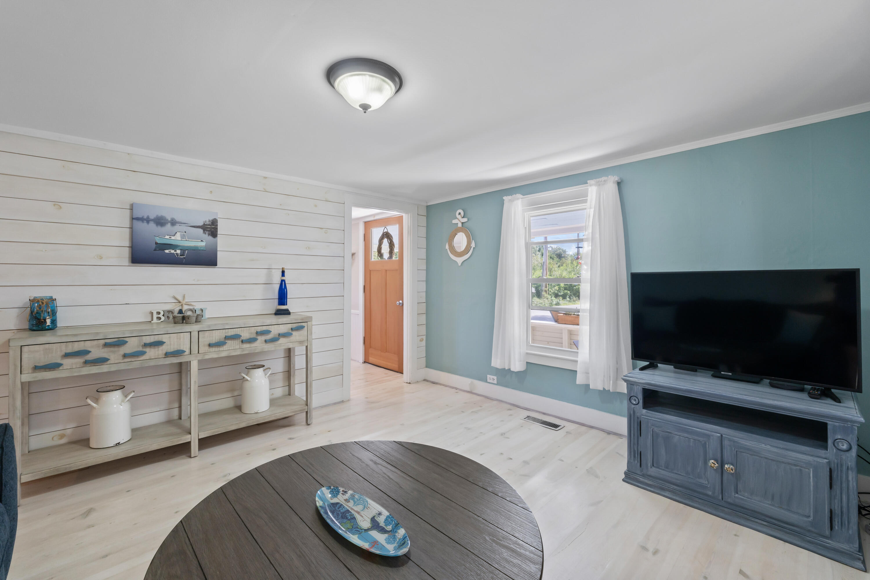 49 Lookout Point Road Harpswell, ME 04079 - Photo 24 of 64 Living Room