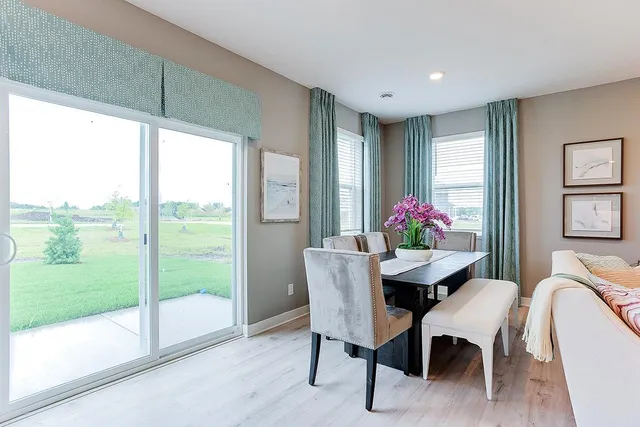 $512,750 | 526 Goldenrod Trail, Waconia, MN 55387