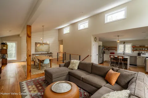 $1,195,000 | 30 Dawson Lane, Kerhonkson, NY 12446