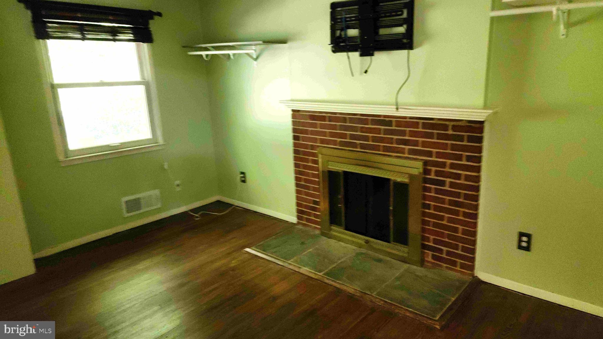 6507 Byron Avenue Springfield, VA 22150 - Photo 7 of 9