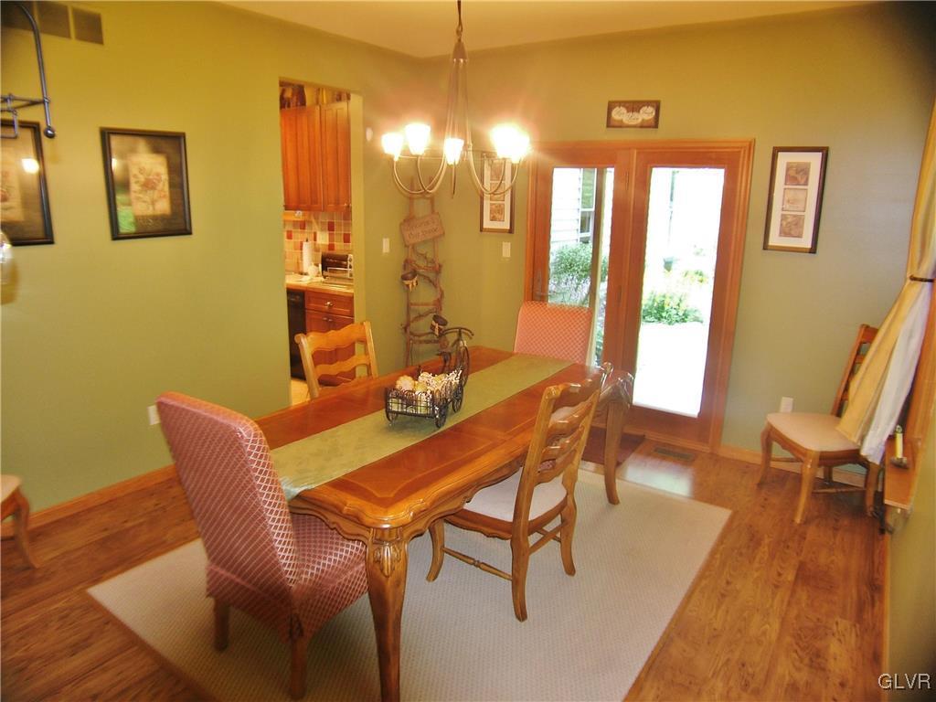 6697 Ridge Road Zionsville, PA 18092 - Photo 5 of 20 Gallery Image 5