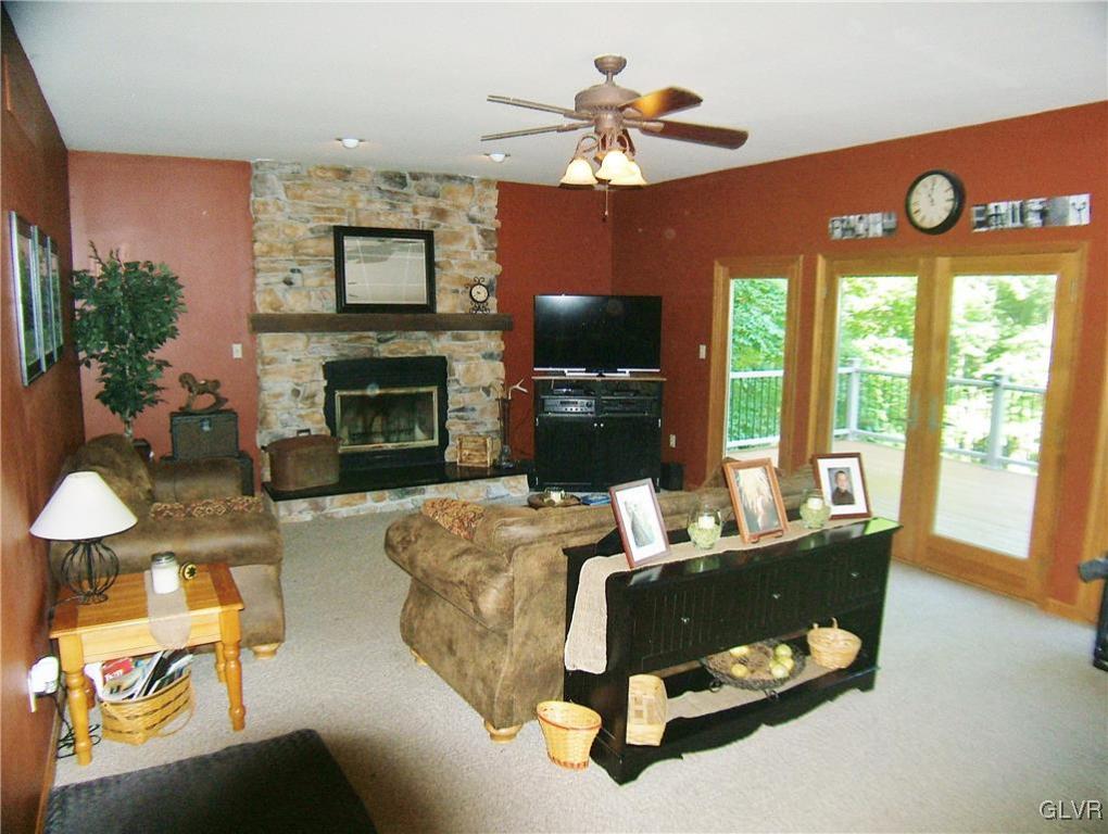 6697 Ridge Road Zionsville, PA 18092 - Photo 6 of 20 Gallery Image 6