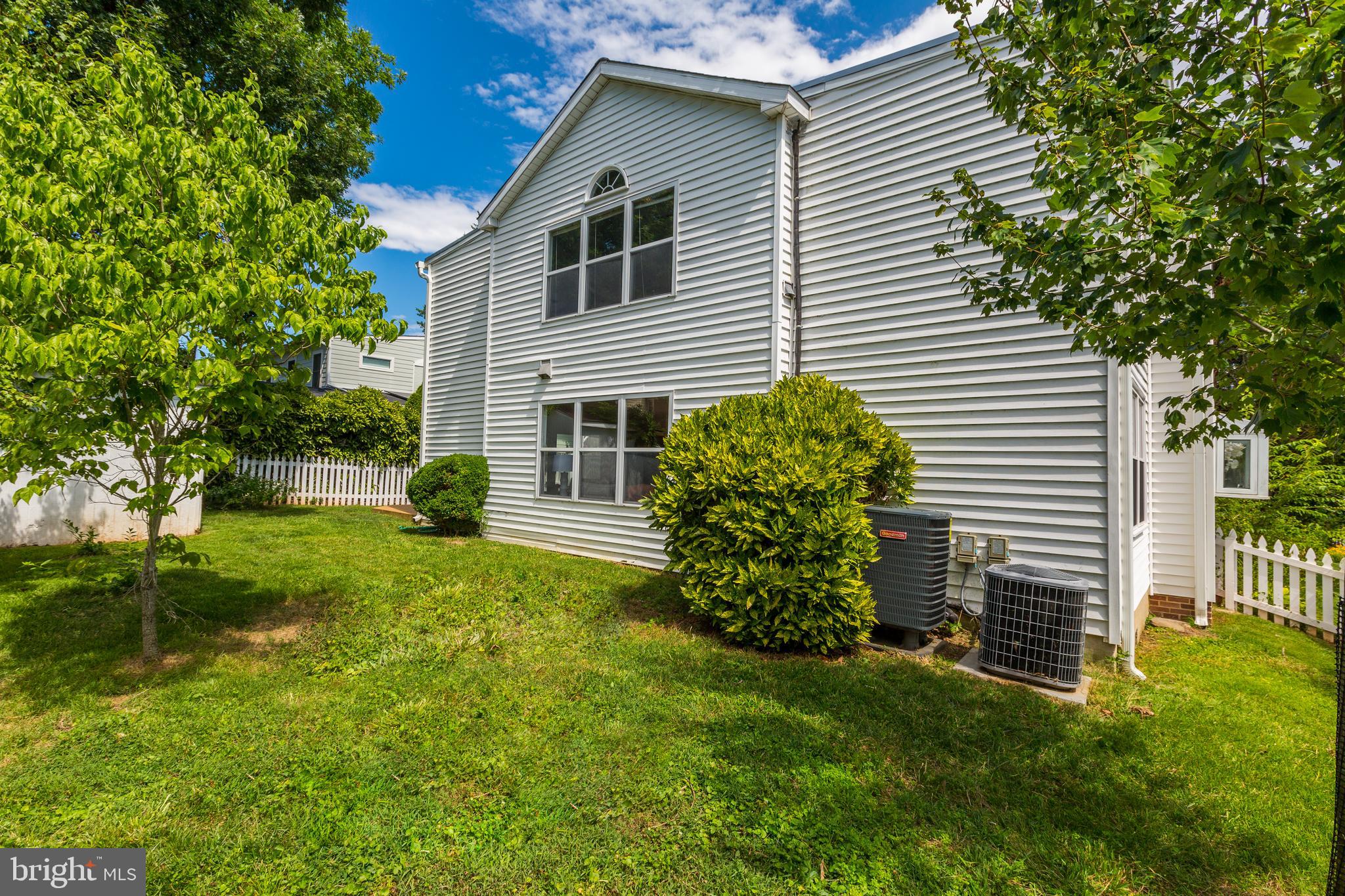 5322 Wakefield Road Bethesda, MD 20816 - Photo 35 of 39 Spacious backyard.