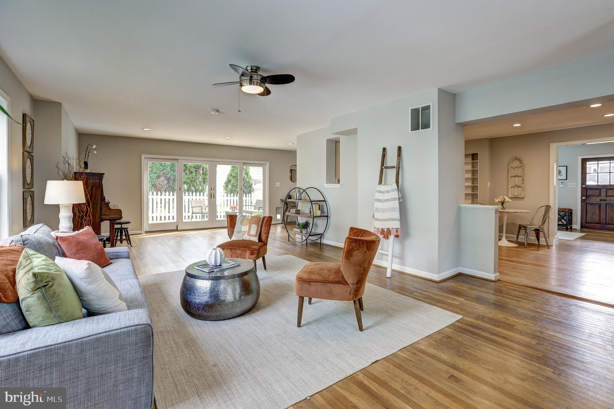 5322 Wakefield Road Bethesda, MD 20816 - Photo 7 of 39 Great Room.