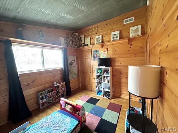 $2,550 | 3 Leona Lane, Eureka, MO 63025