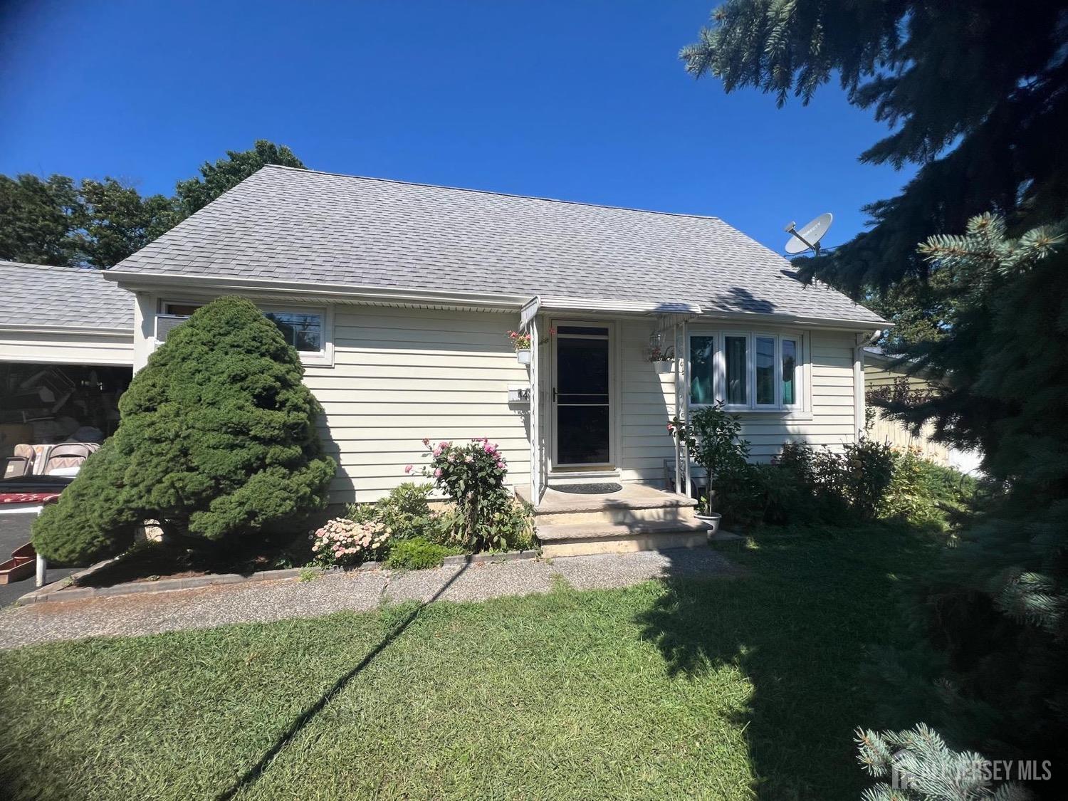 44 Tunison Road New Brunswick, NJ 08901 - Photo 1 of 32 Gallery Image 1