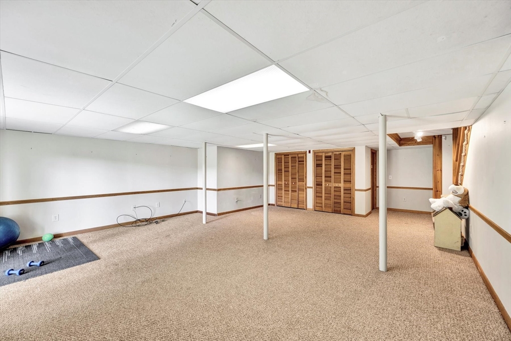 19 Babbling Brook Road Barnstable, MA 02632 - Photo 26 of 35 an empty room with windows