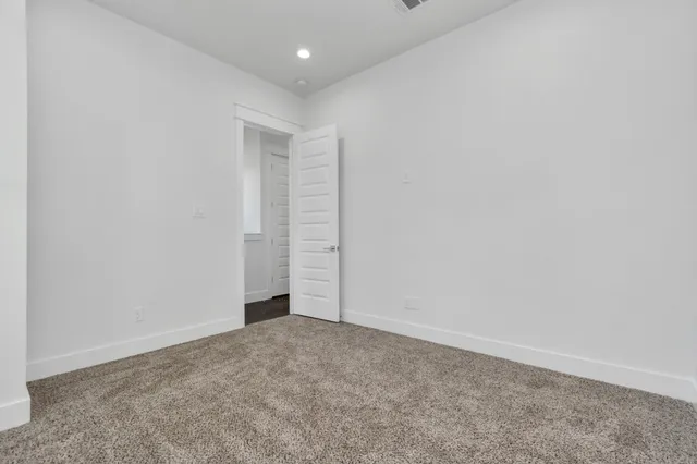 $2,600 | 4721 Independence Heights Lane, Houston, TX 77018