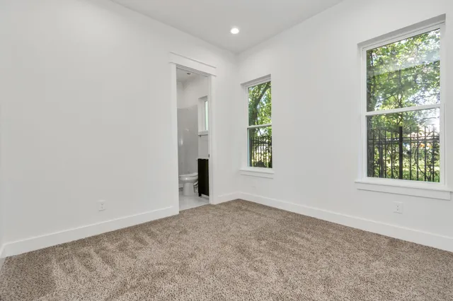 $2,600 | 4721 Independence Heights Lane, Houston, TX 77018