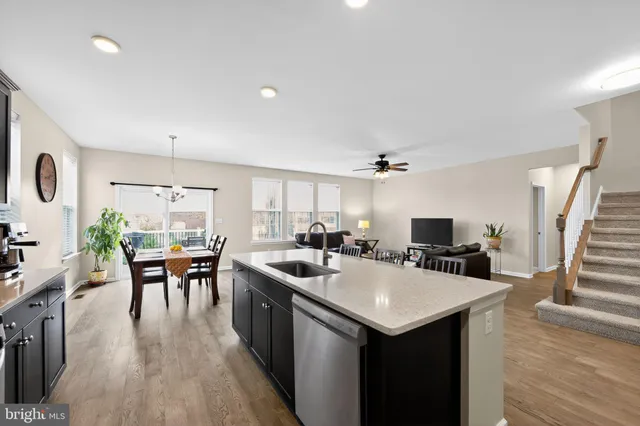 $835,000 | 8 Clayton Lane, Downingtown, PA 19335