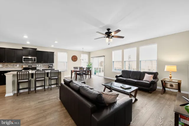 $835,000 | 8 Clayton Lane, Downingtown, PA 19335