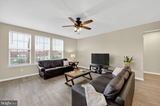 $835,000 | 8 Clayton Lane, Downingtown, PA 19335