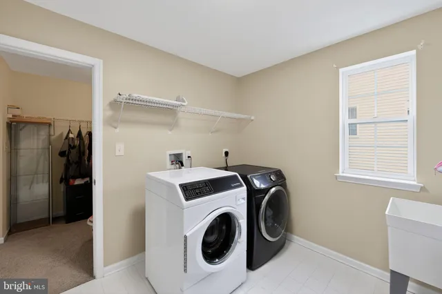 $835,000 | 8 Clayton Lane, Downingtown, PA 19335